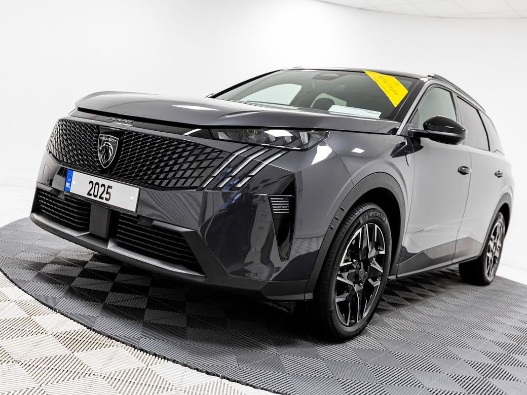 2025 Peugeot 5008