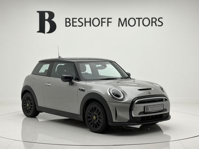 2023 Mini Hatch