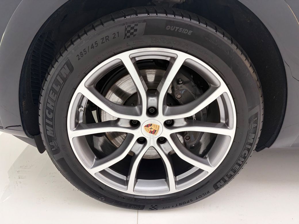 2025 Porsche Cayenne