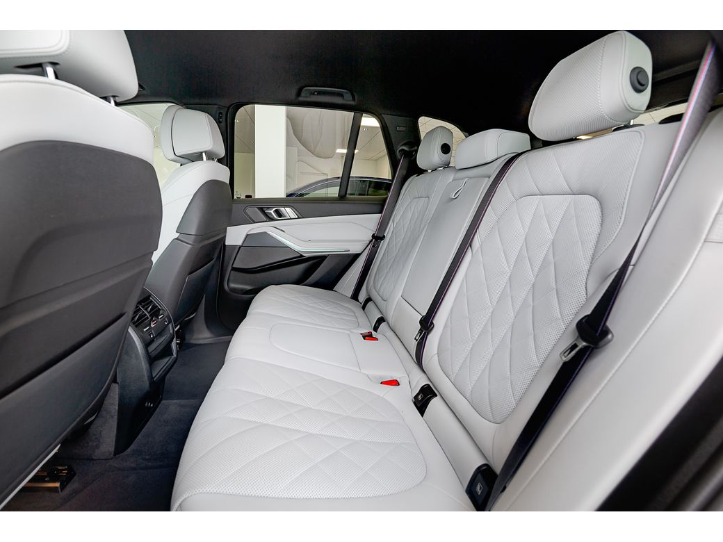 2023 BMW X5