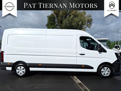 2025 Nissan Interstar