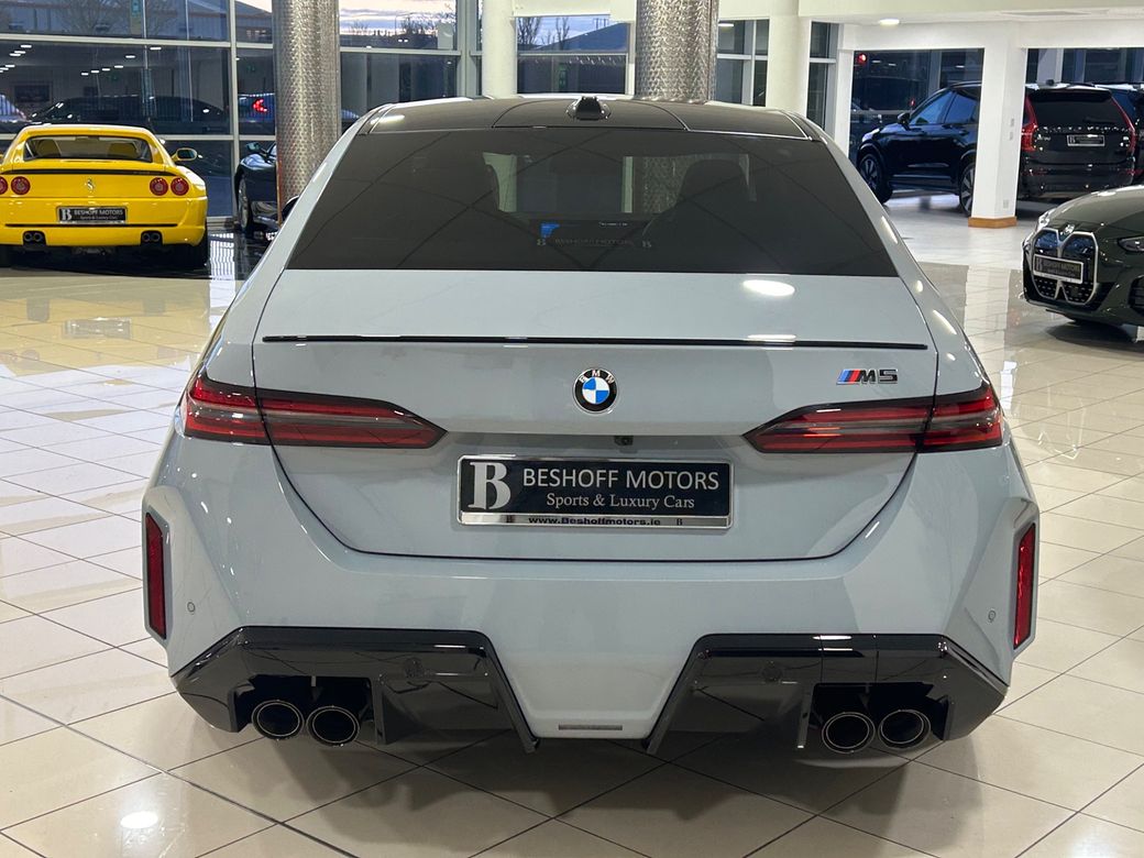 2025 BMW M5