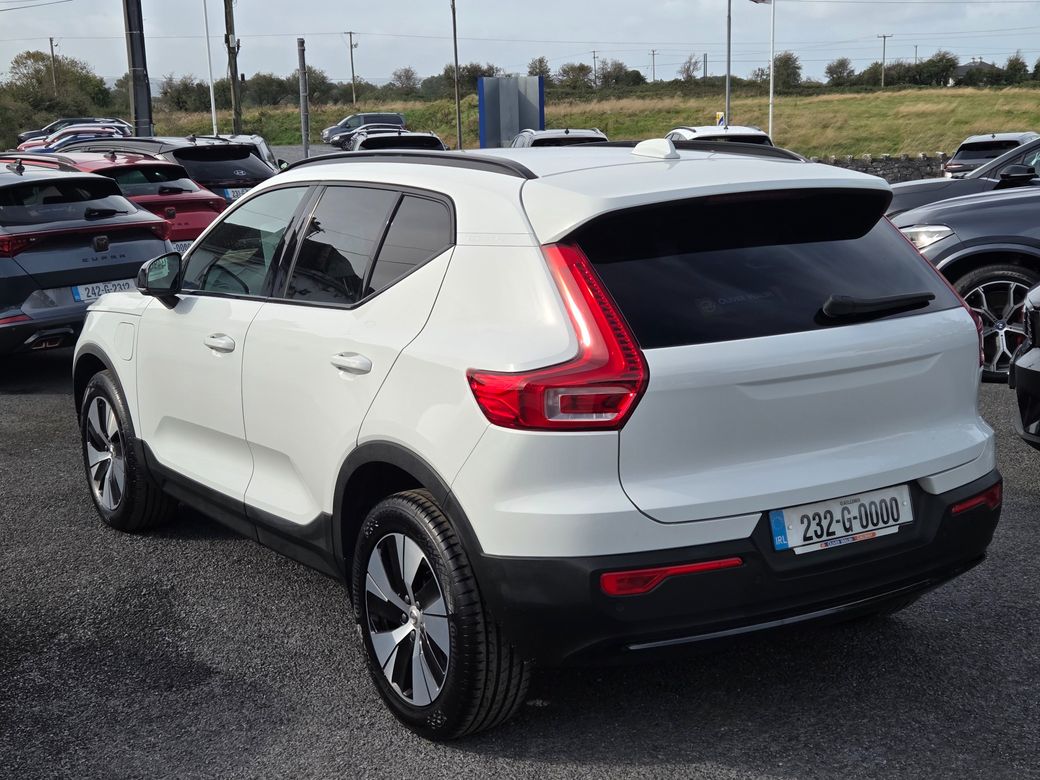 2023 Volvo XC40