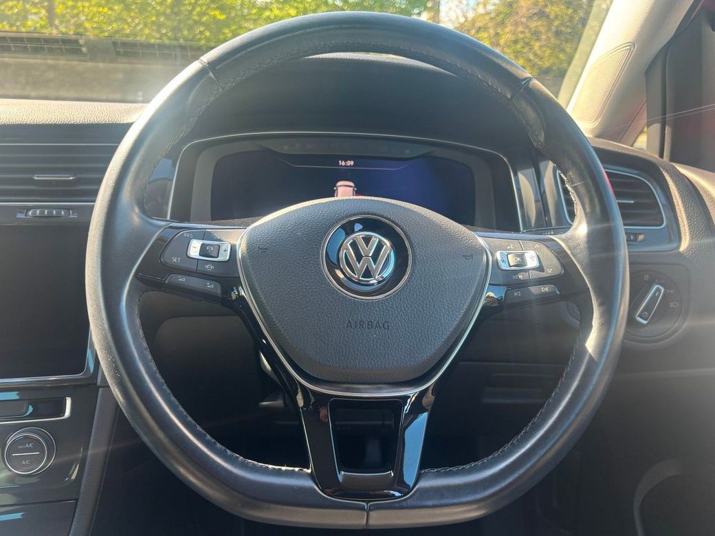 2019 Volkswagen Golf
