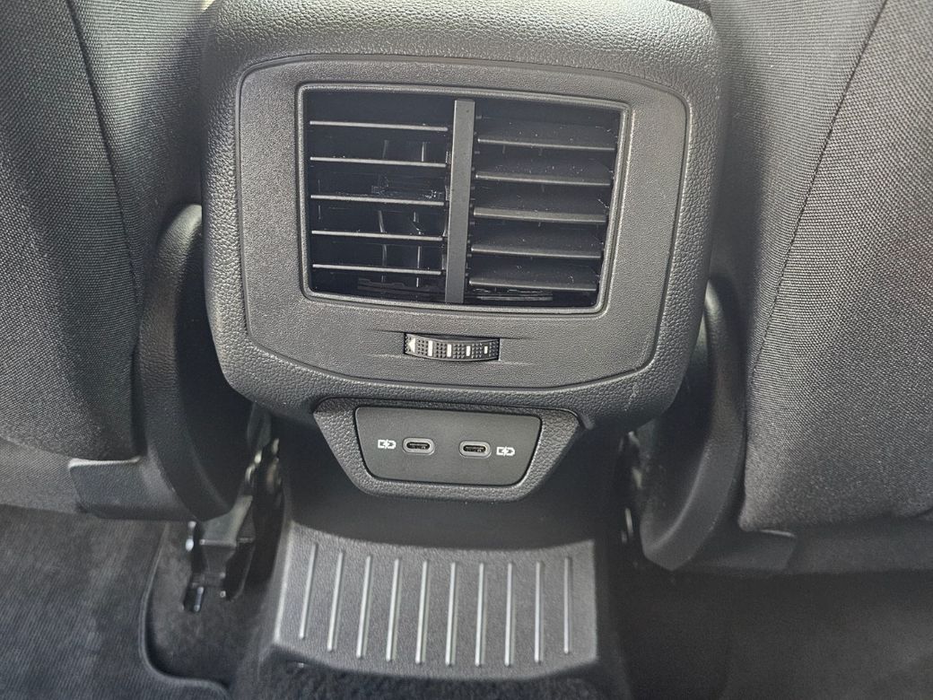 2023 Volkswagen T-Roc