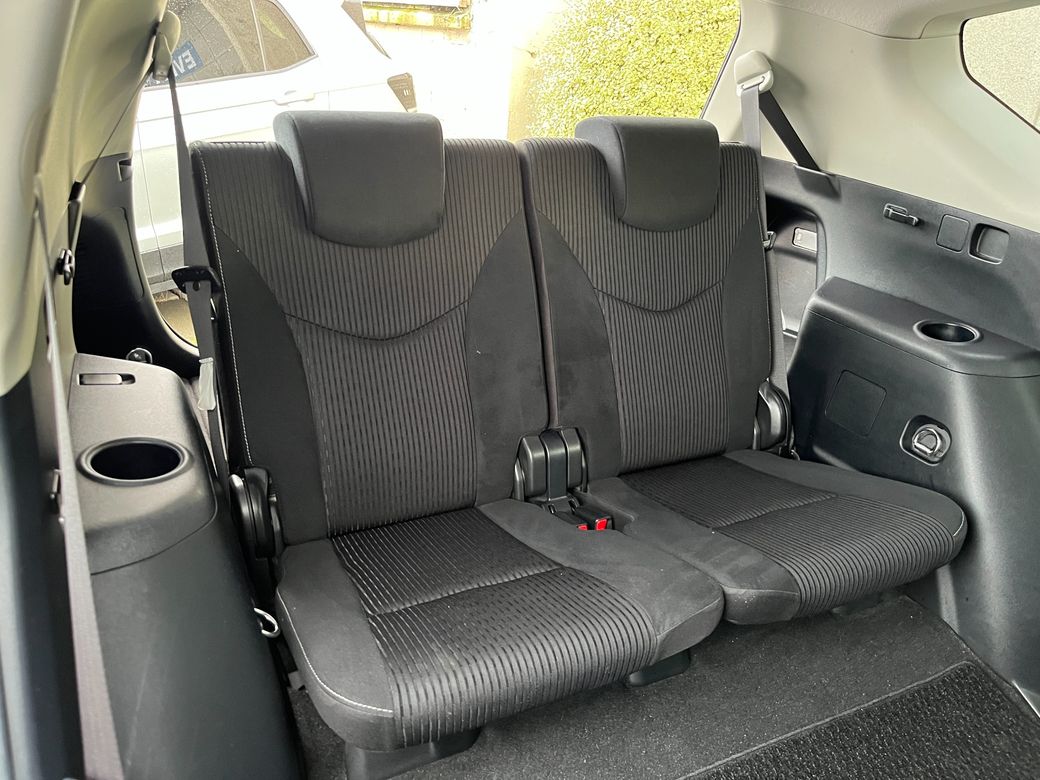 2018 Toyota Prius Alpha