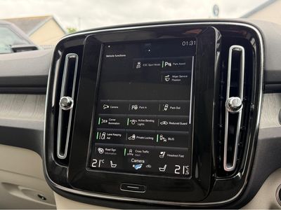 2021 Volvo XC40