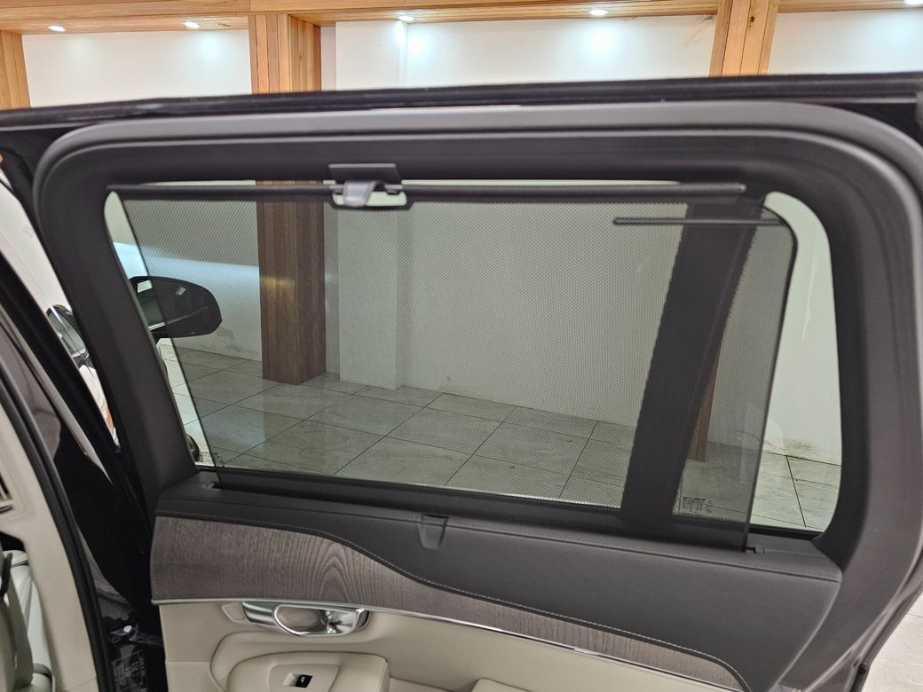 2022 Volvo XC90