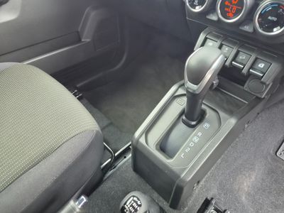 2025 Suzuki Jimny
