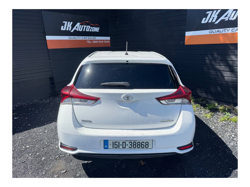 2015 Toyota Auris