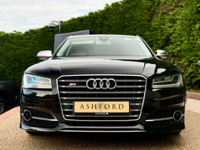 2016 Audi S8