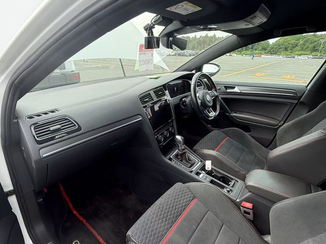 2017 Volkswagen Golf