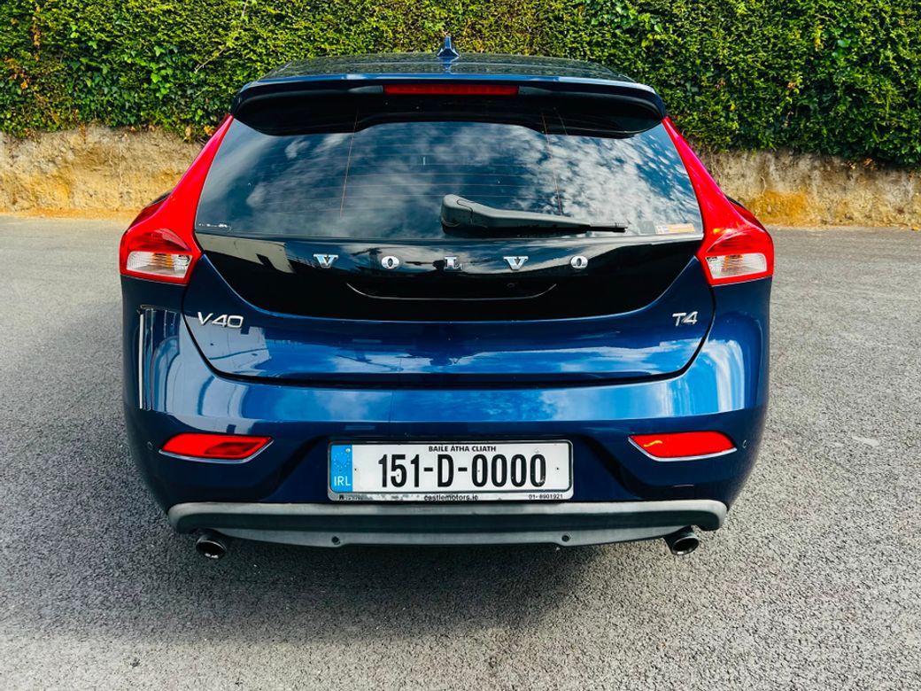 2015 Volvo V40