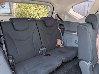 2014 Toyota Prius Alpha