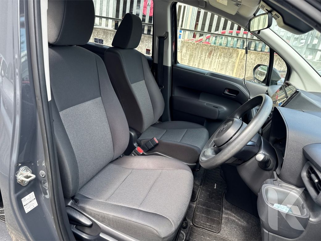2023 Toyota Sienta