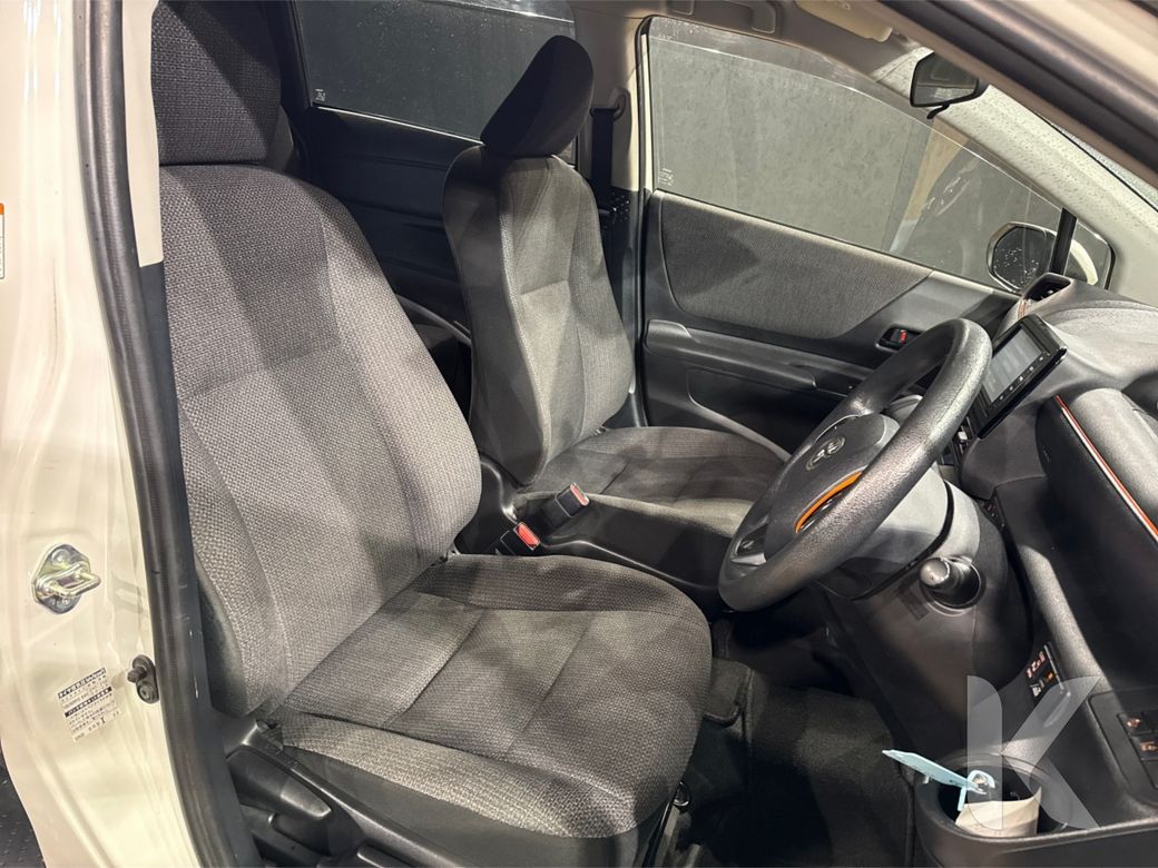 2021 Toyota Sienta