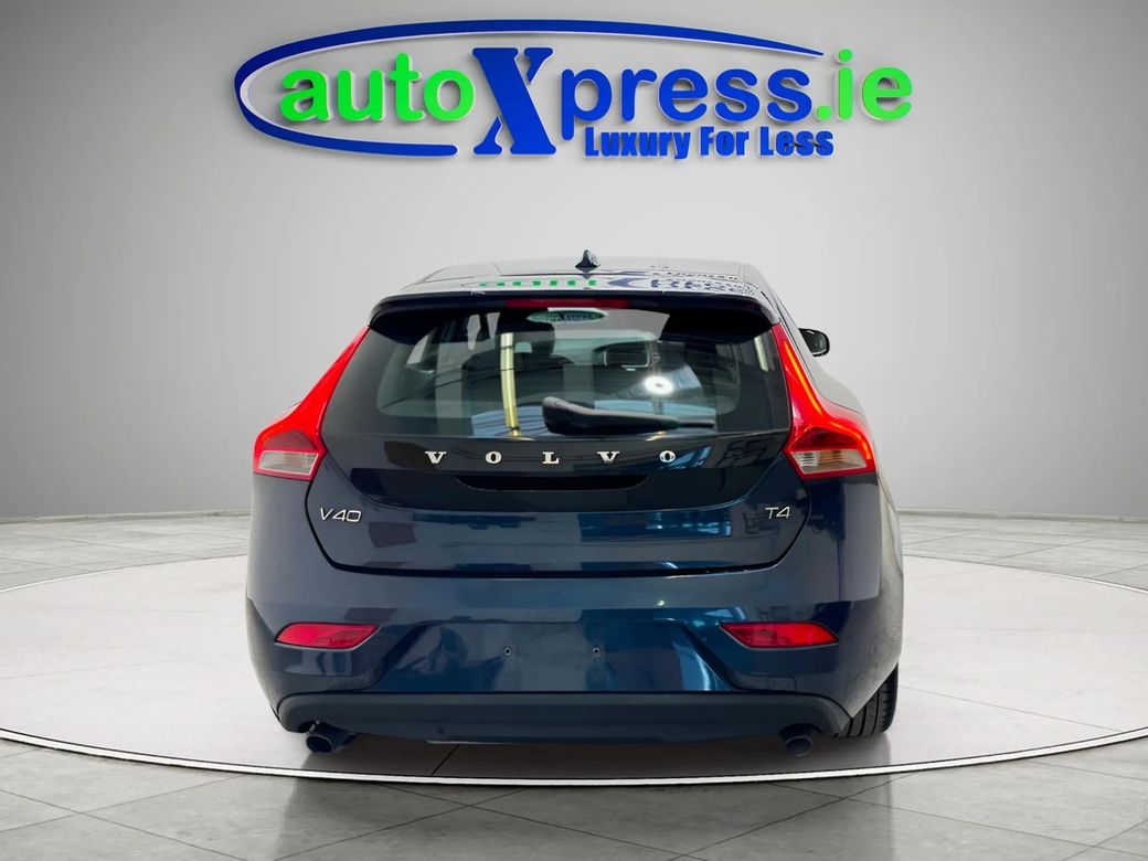 2014 Volvo V40