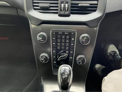 2015 Volvo V40