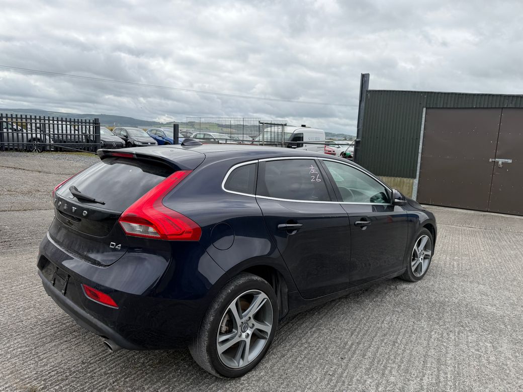 2016 Volvo V40