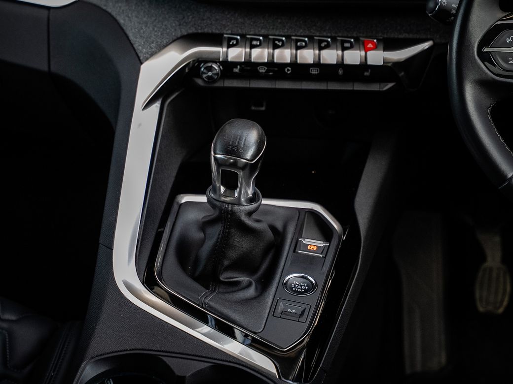 2021 Peugeot 5008