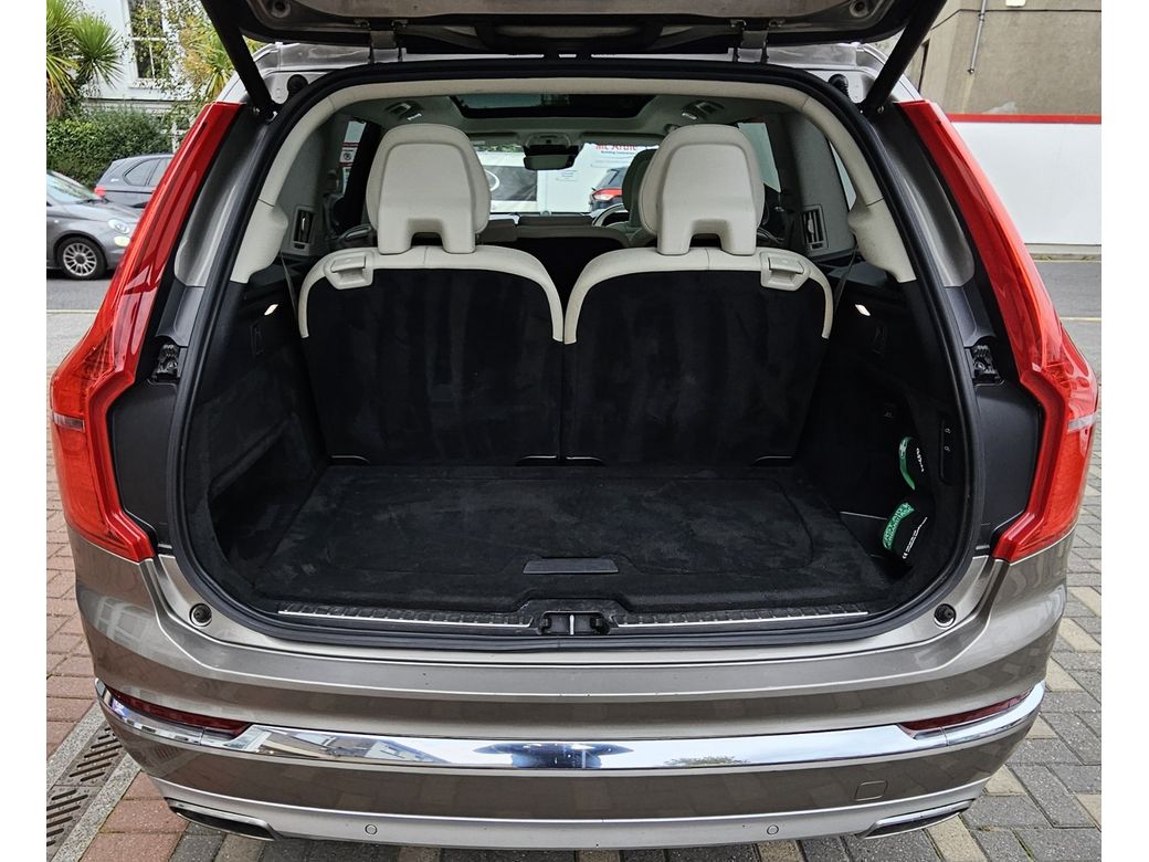 2021 Volvo XC90