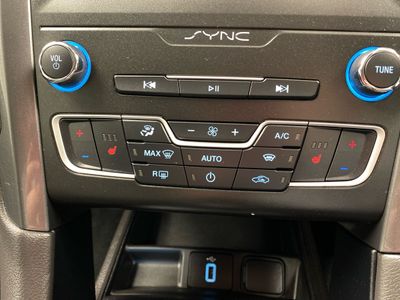 2020 Ford Mondeo