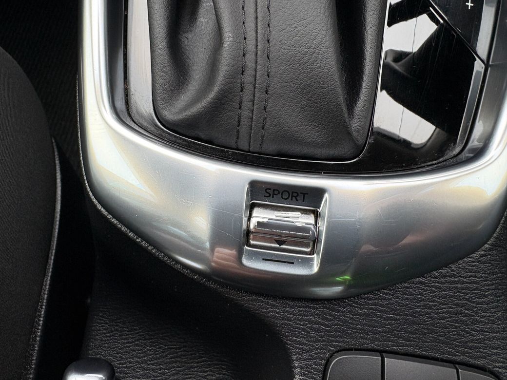 2016 Mazda Demio