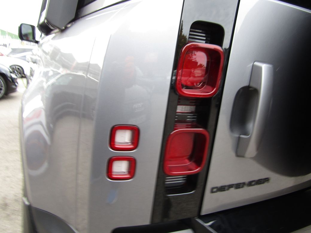 2023 Land Rover Defender