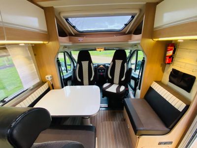 2014 SUNLIGHT T 69 L.H.D LOW PROFILE 