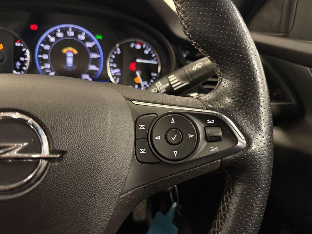 2021 Opel Insignia