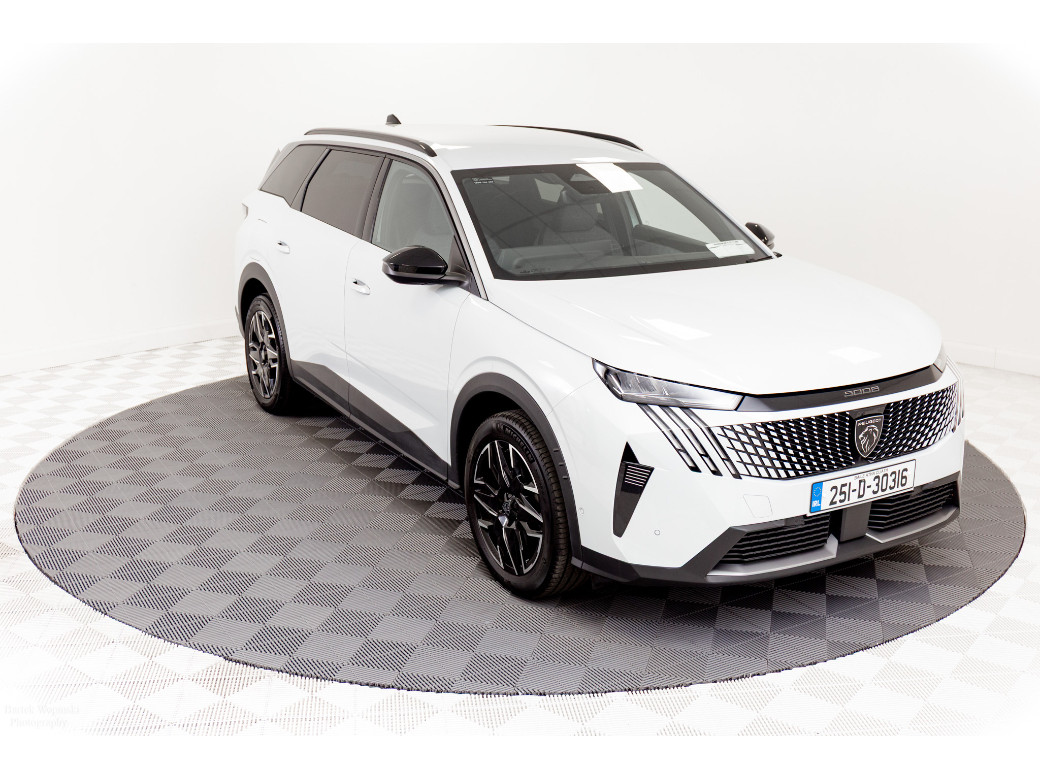 2025 Peugeot 5008