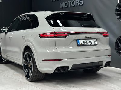 2023 Porsche Cayenne