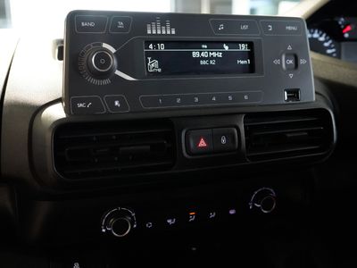 2021 Peugeot Partner