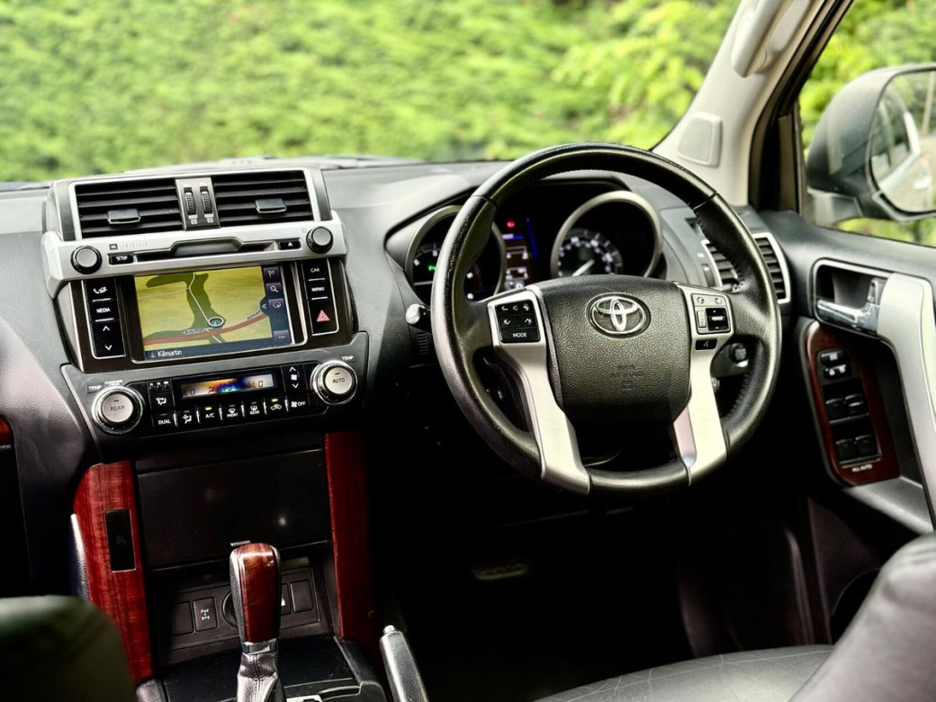 2017 Toyota Landcruiser