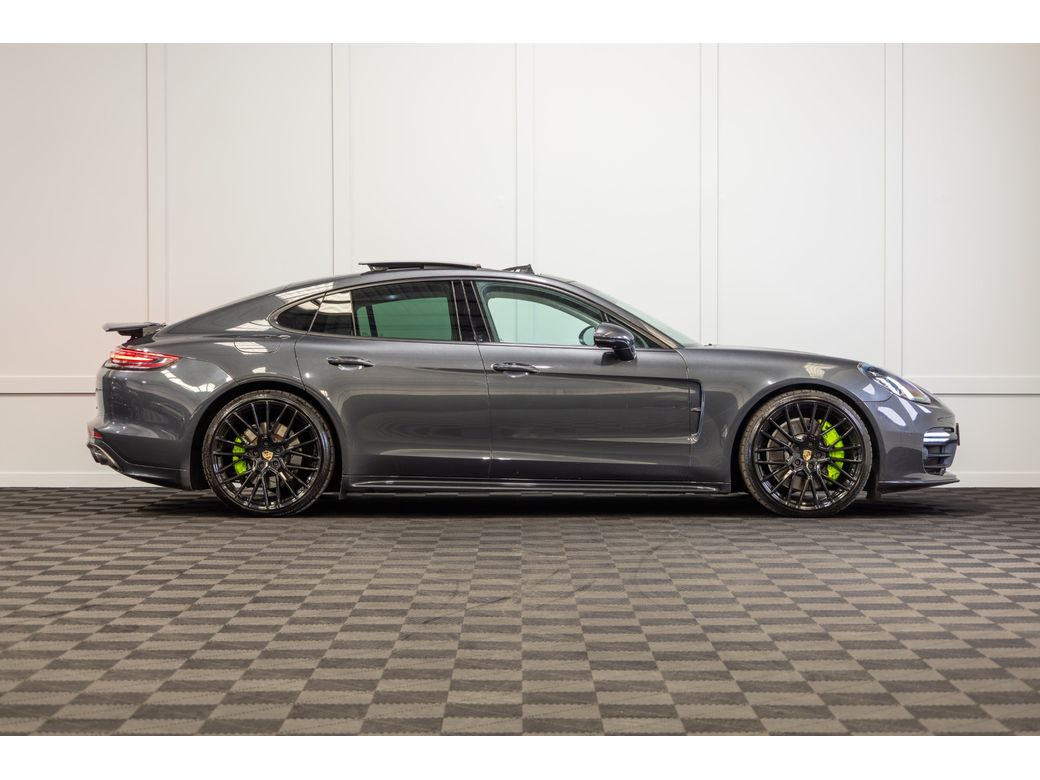 2018 Porsche Panamera