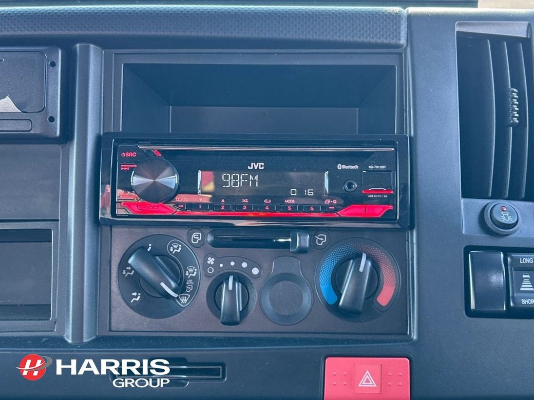 2025 White Isuzu NPR