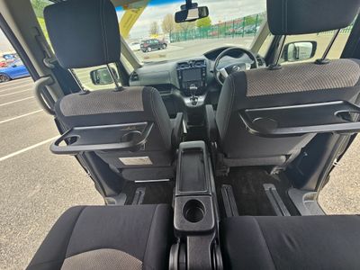 2014 Nissan Serena