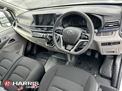 2025 White Maxus Deliver 9