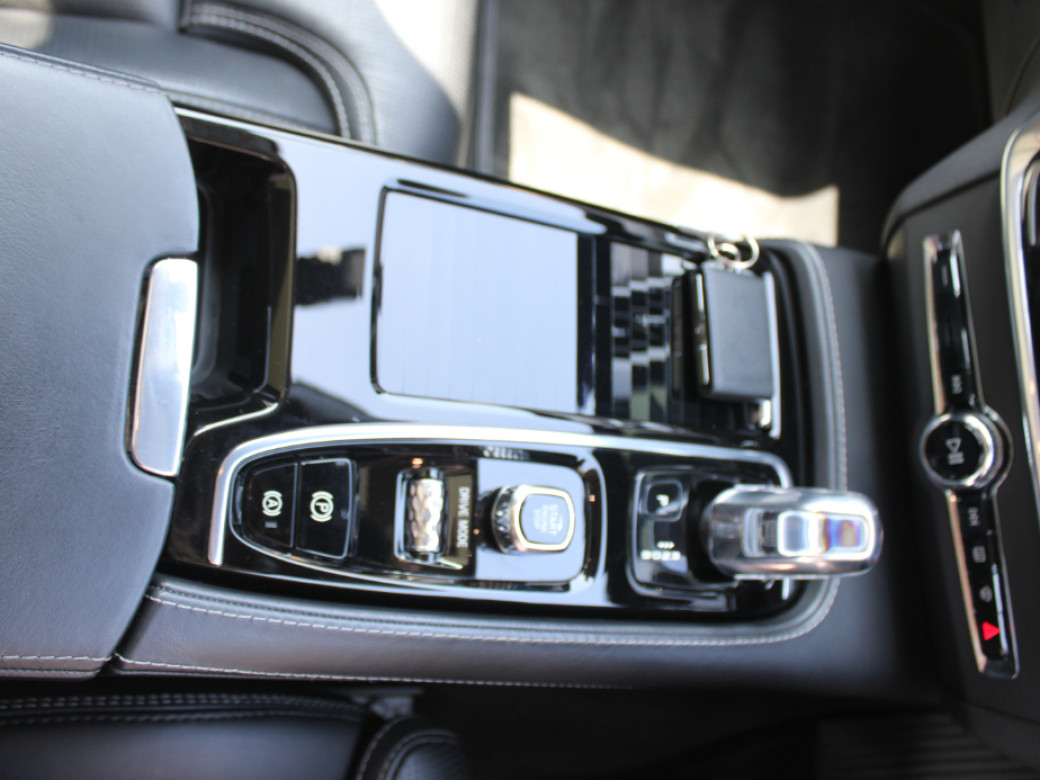 2019 Volvo V90
