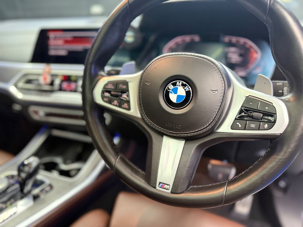 2021 BMW X7