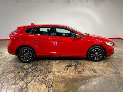 2019 Volvo V40