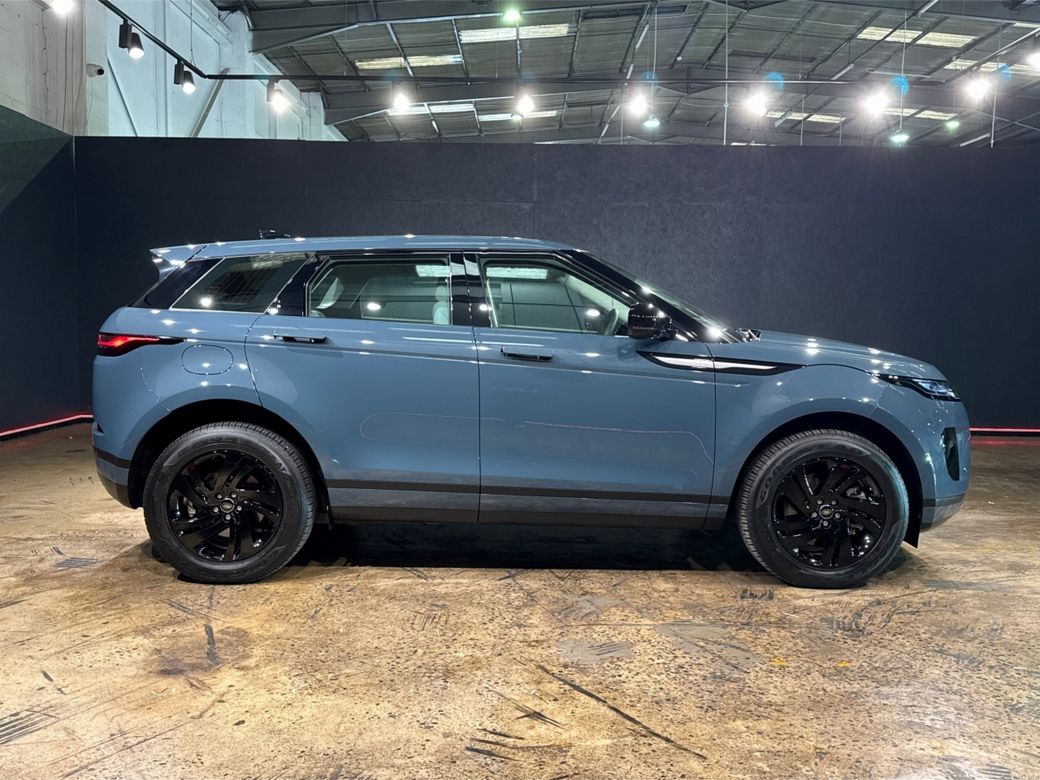 2025 Land Rover Range Rover Evoque