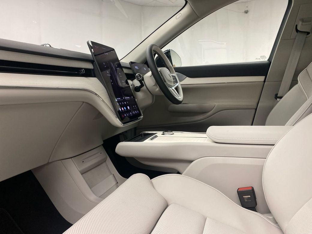 2027 Volvo EX90