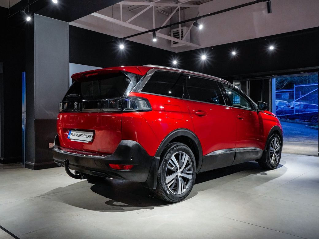 2022 Peugeot 5008