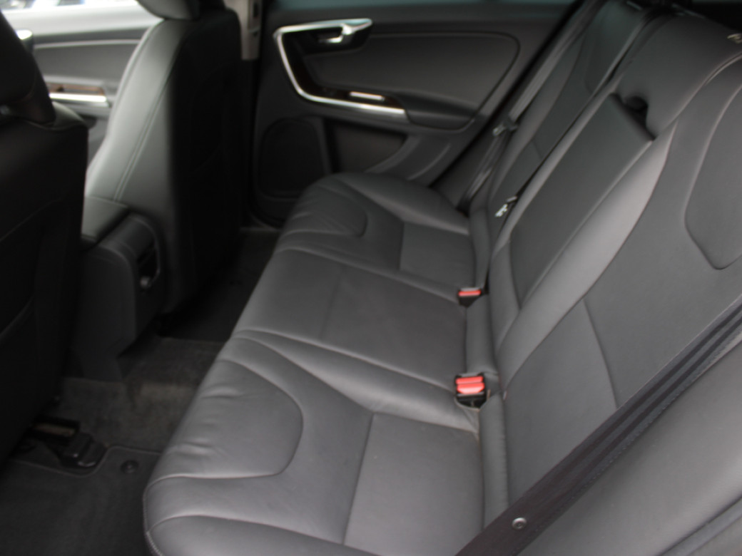2018 Volvo V60