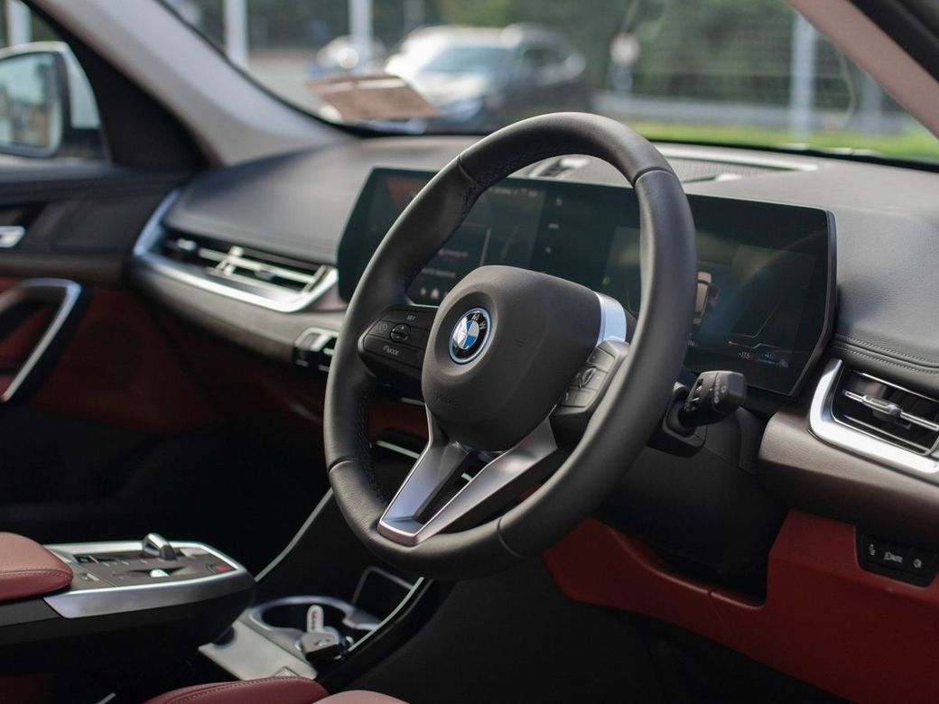 2025 BMW X1