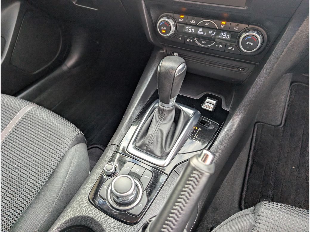 2019 Mazda Axela