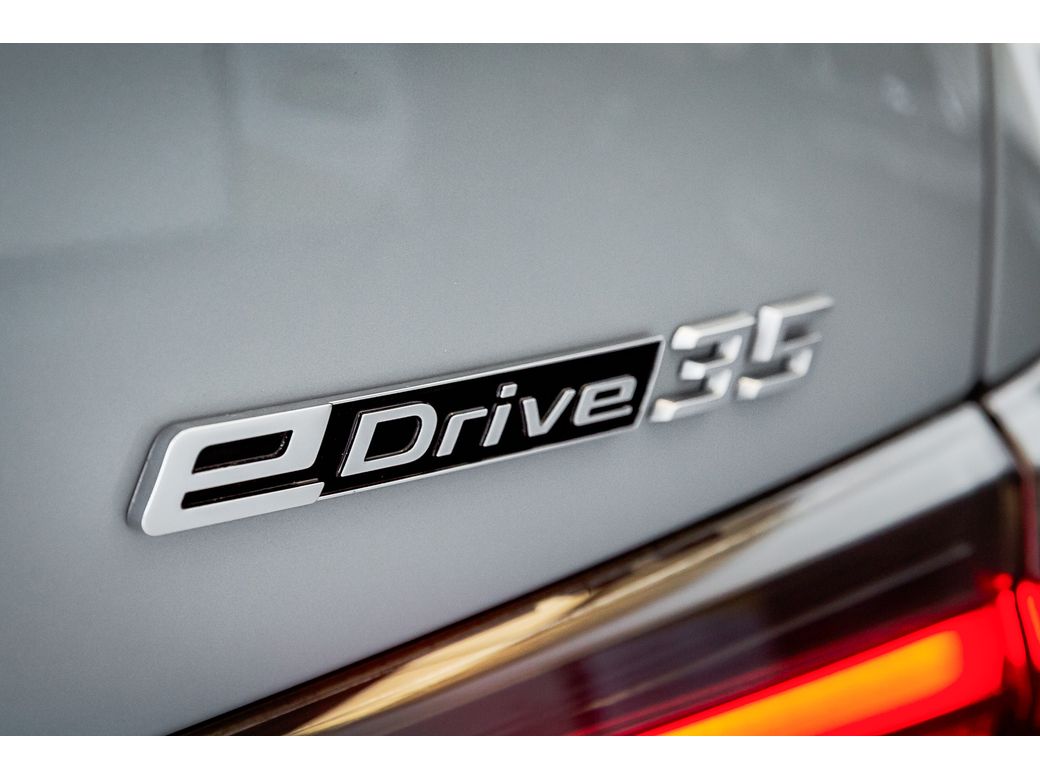 2024 BMW i4