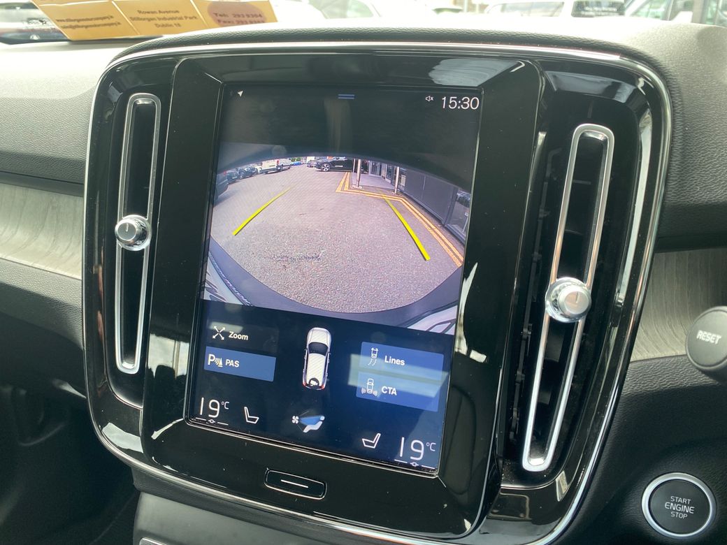 2020 Volvo XC40