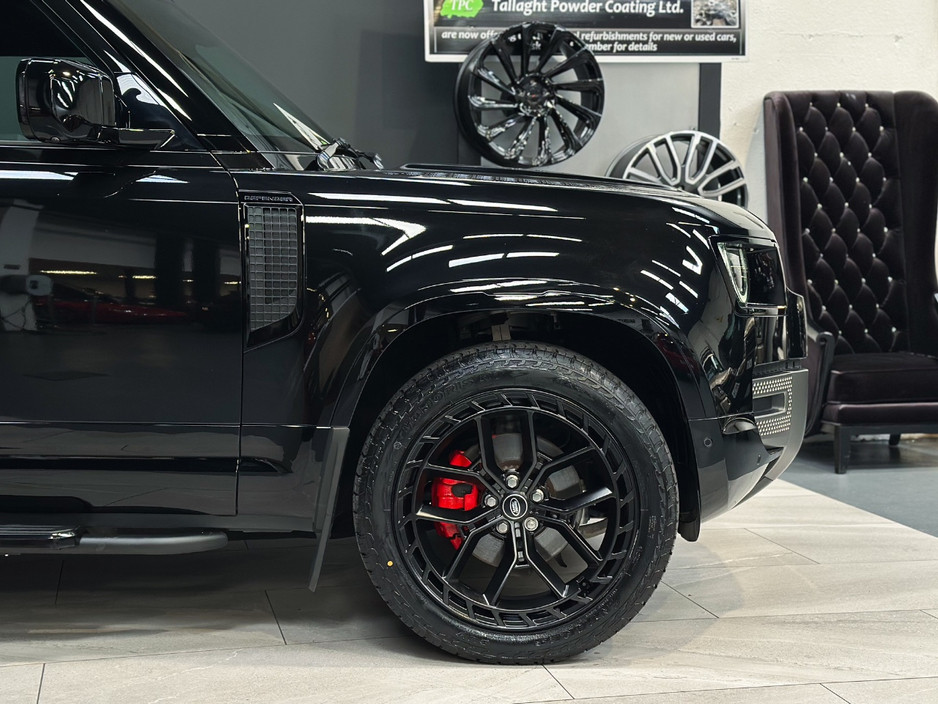 2025 Land Rover Defender